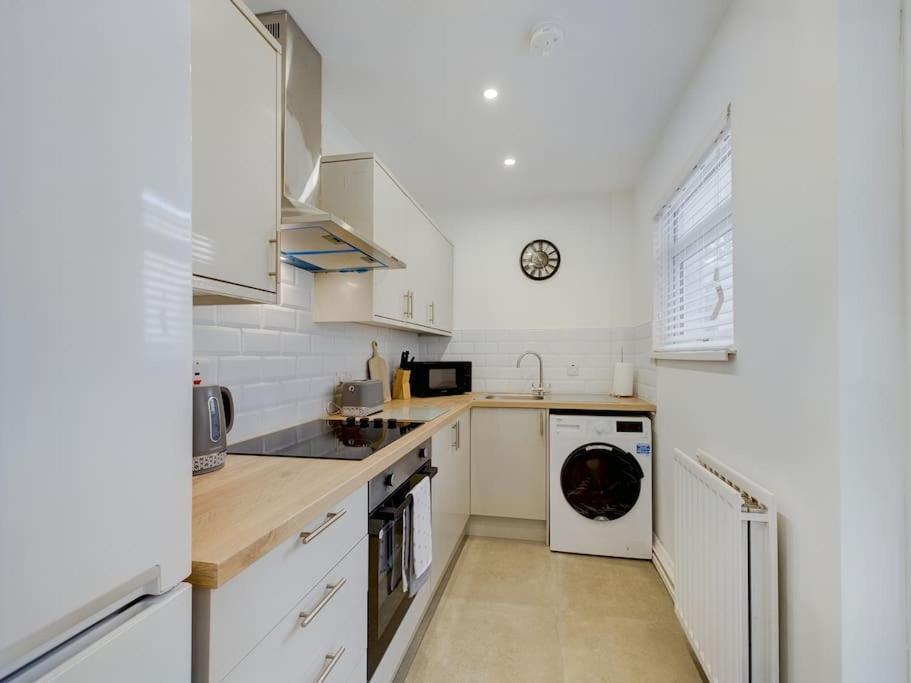 It'S Broadway Baby! Great House Close To City Centre Belfast Exterior photo